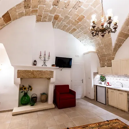 Palazzo Dei Don Bed & Breakfast Racale